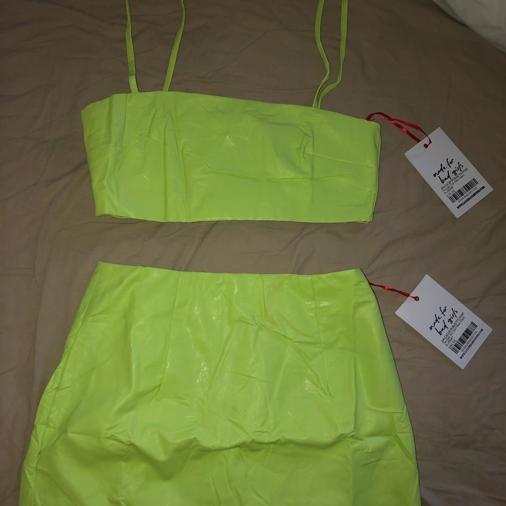 Two Piece Set - Picture 2 of 6